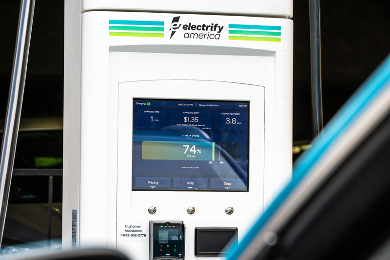Illustration for article titled The 2019 Audi E-Tron Makes a Strong Case for Choosing Charge Speed Over Range